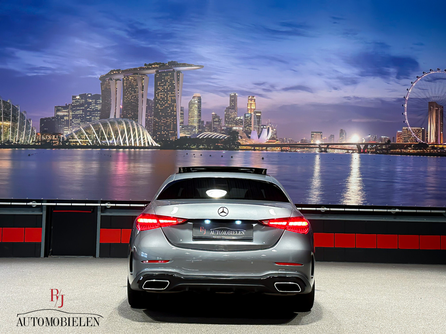 Mercedes-Benz Mercedes-Benz