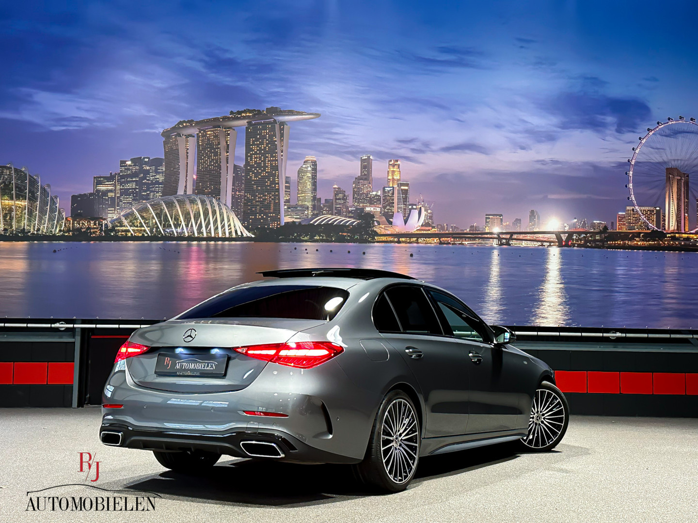 Mercedes-Benz Mercedes-Benz