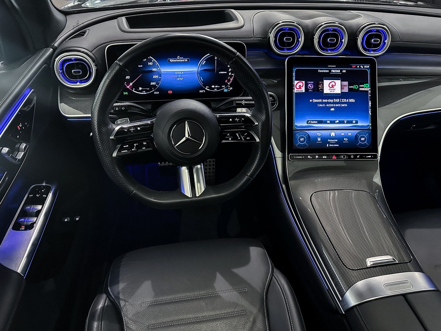 Mercedes-Benz Mercedes-Benz