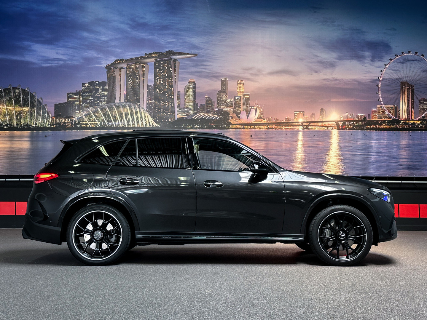 Mercedes-Benz Mercedes-Benz