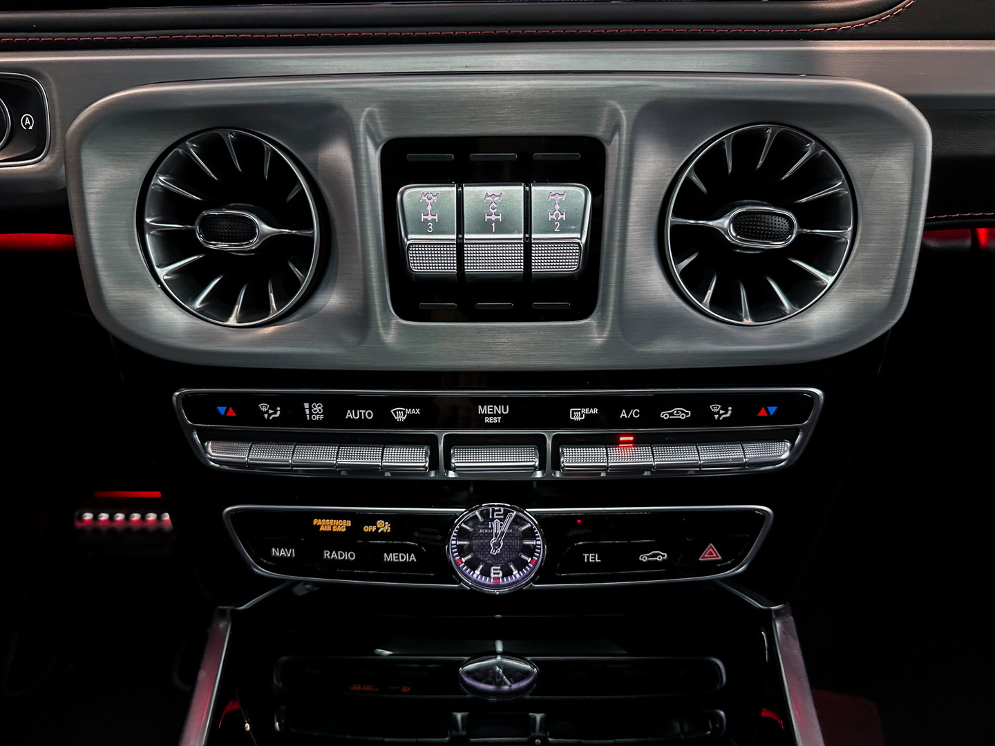 Mercedes-Benz Mercedes-Benz