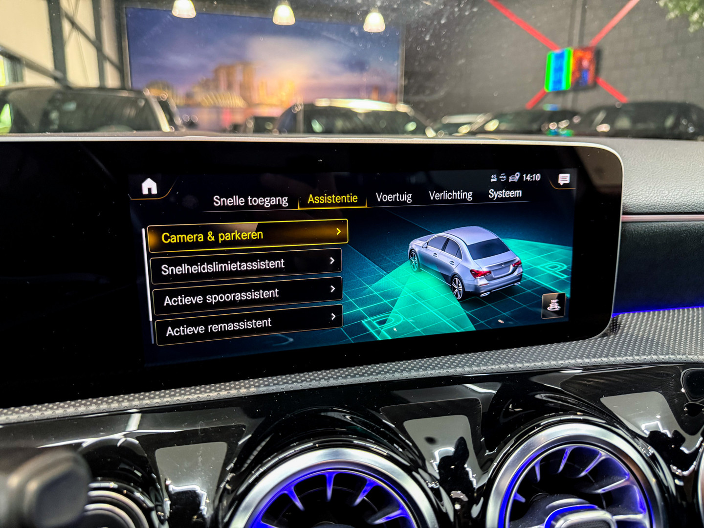 Mercedes-Benz Mercedes-Benz