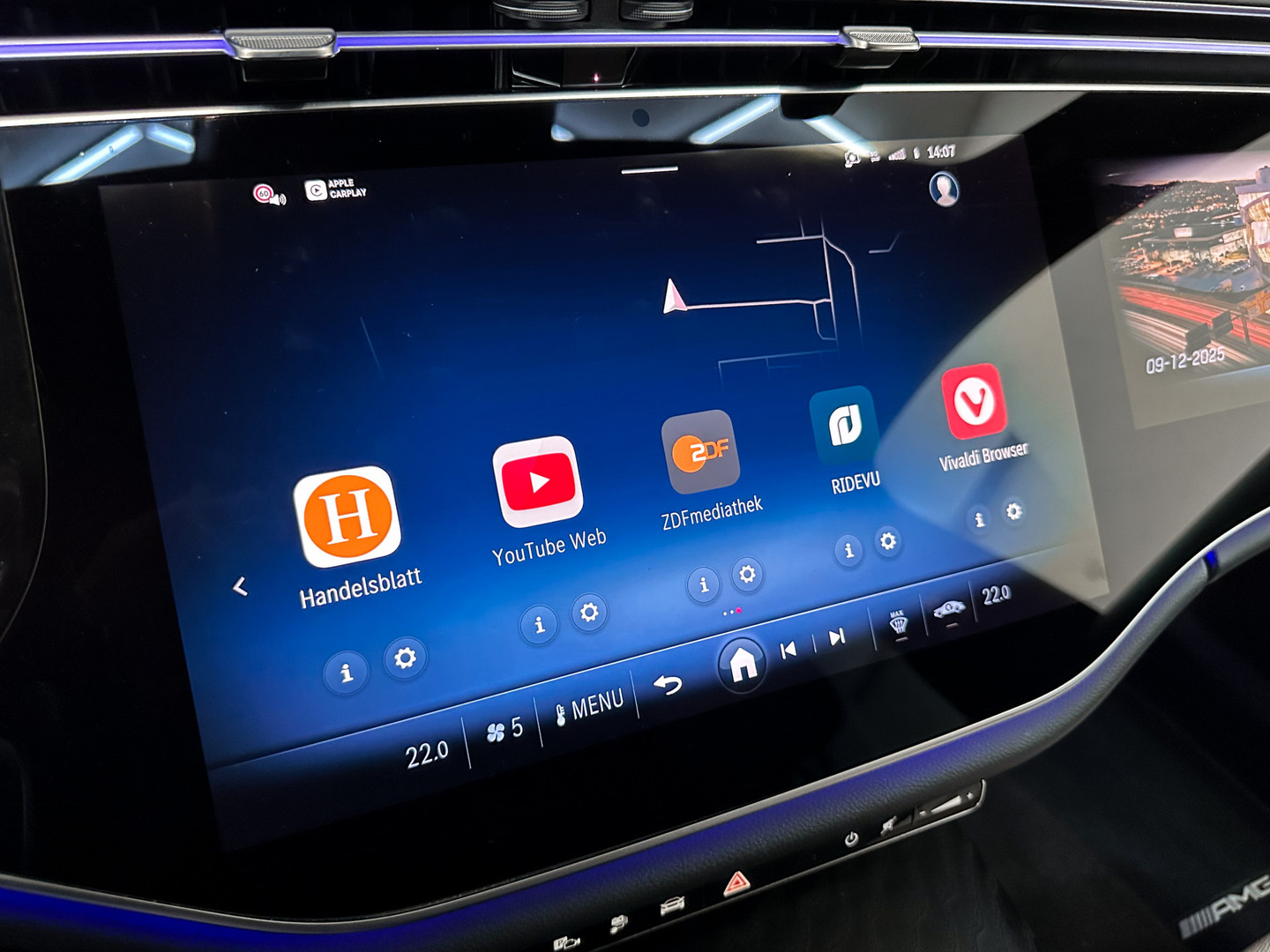 Mercedes-Benz Mercedes-Benz