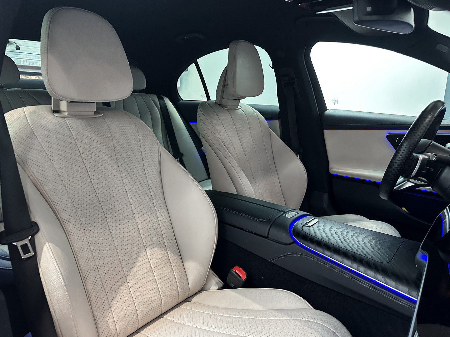 Mercedes-Benz Mercedes-Benz