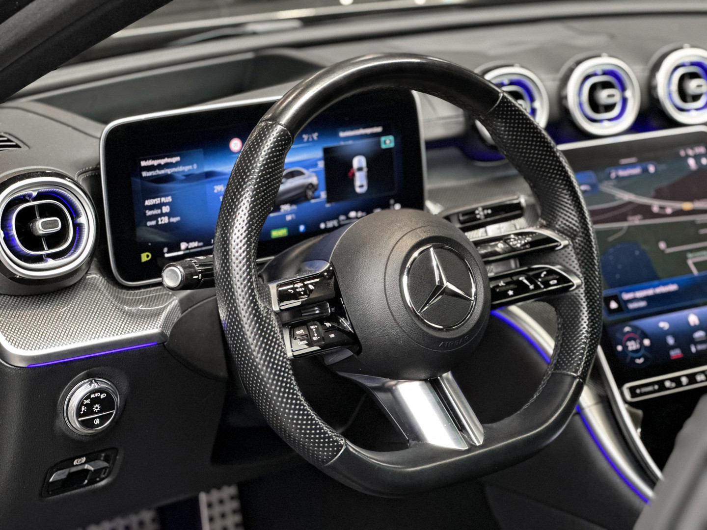 Mercedes-Benz Mercedes-Benz