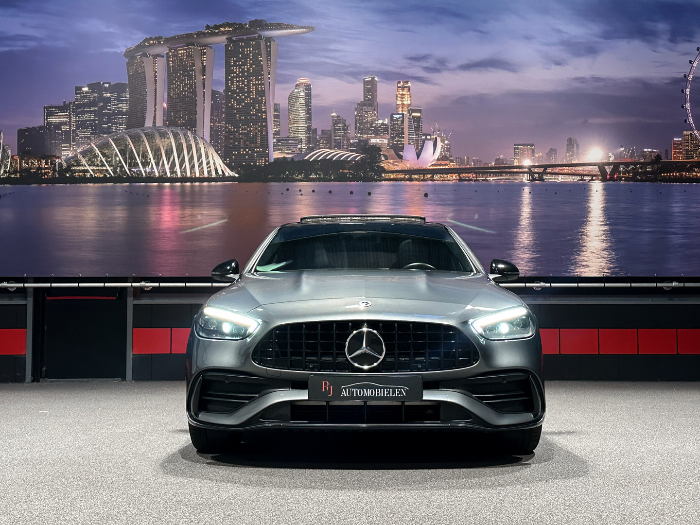 Mercedes-Benz Mercedes-Benz