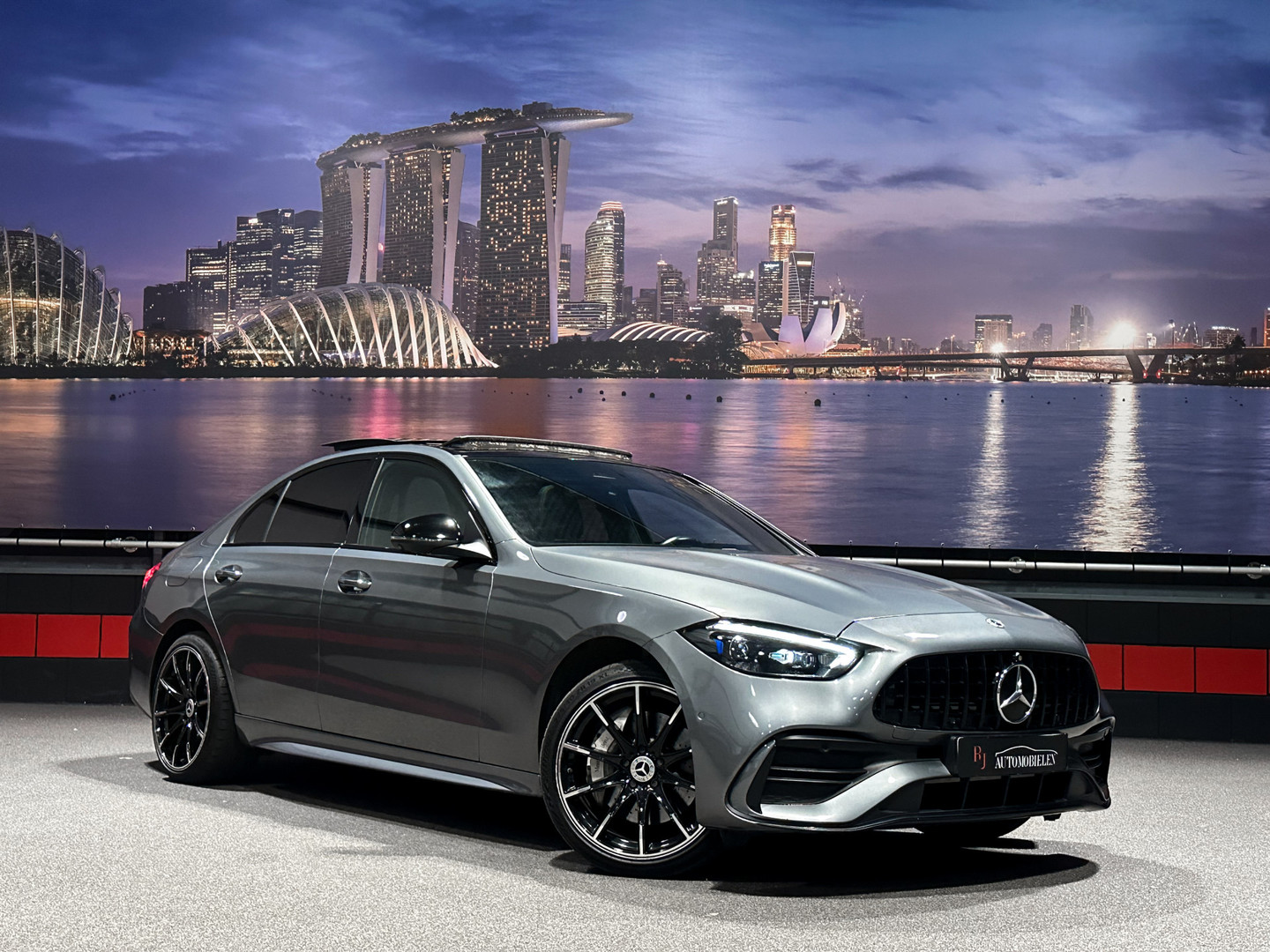 Mercedes-Benz Mercedes-Benz