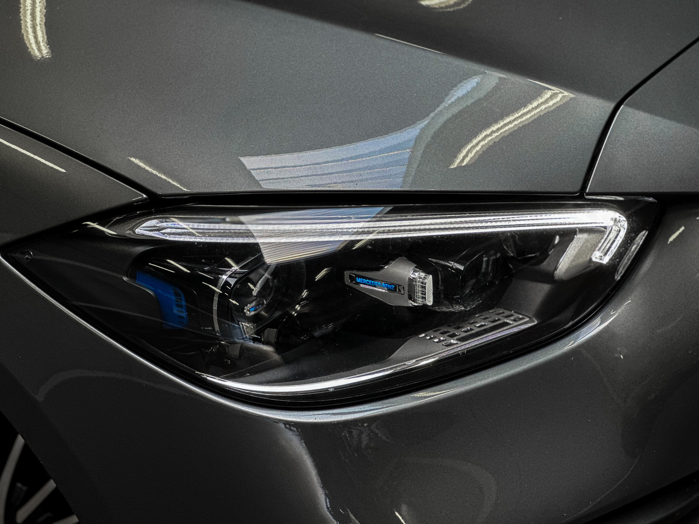 Mercedes-Benz Mercedes-Benz