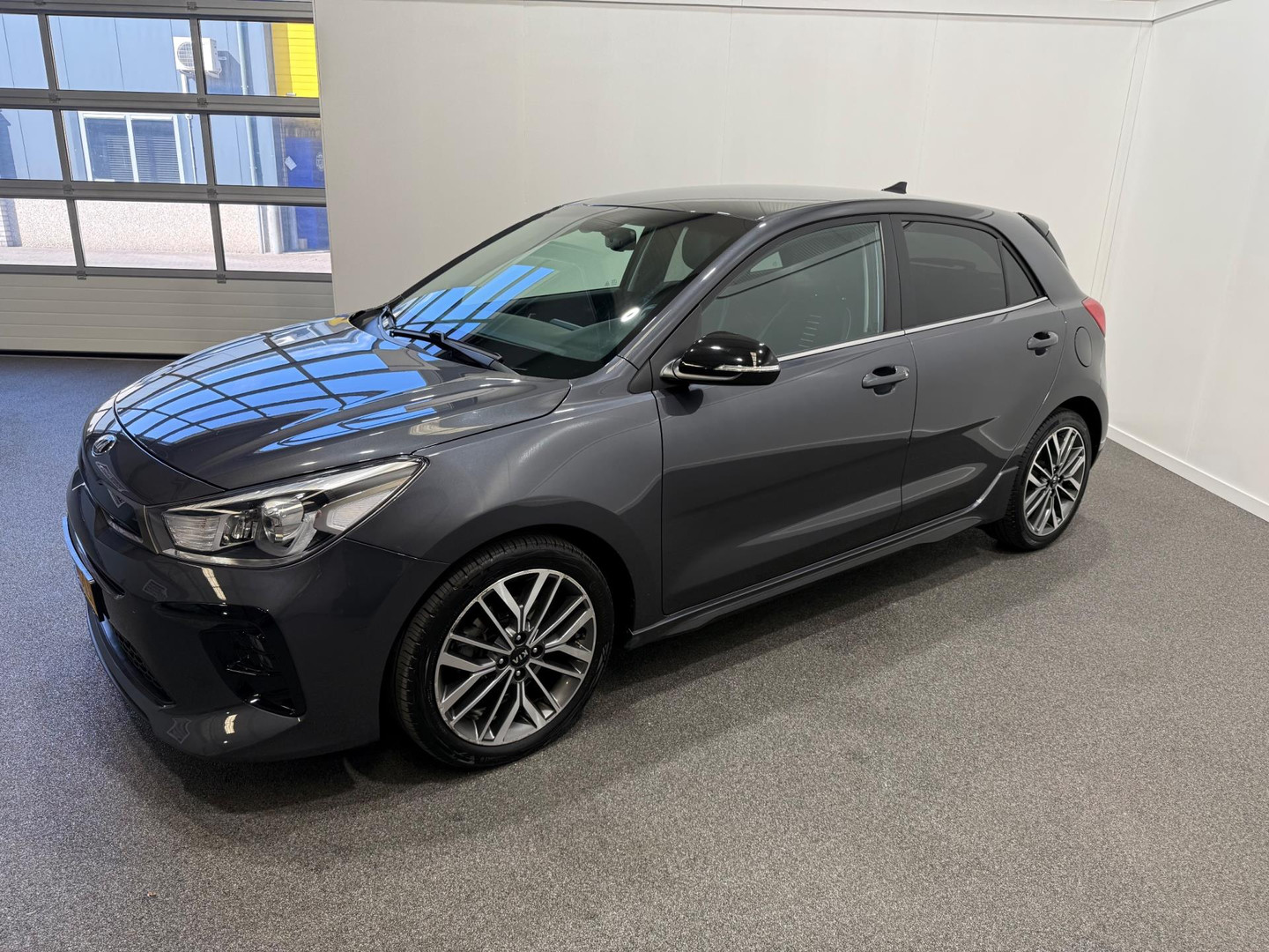 Kia