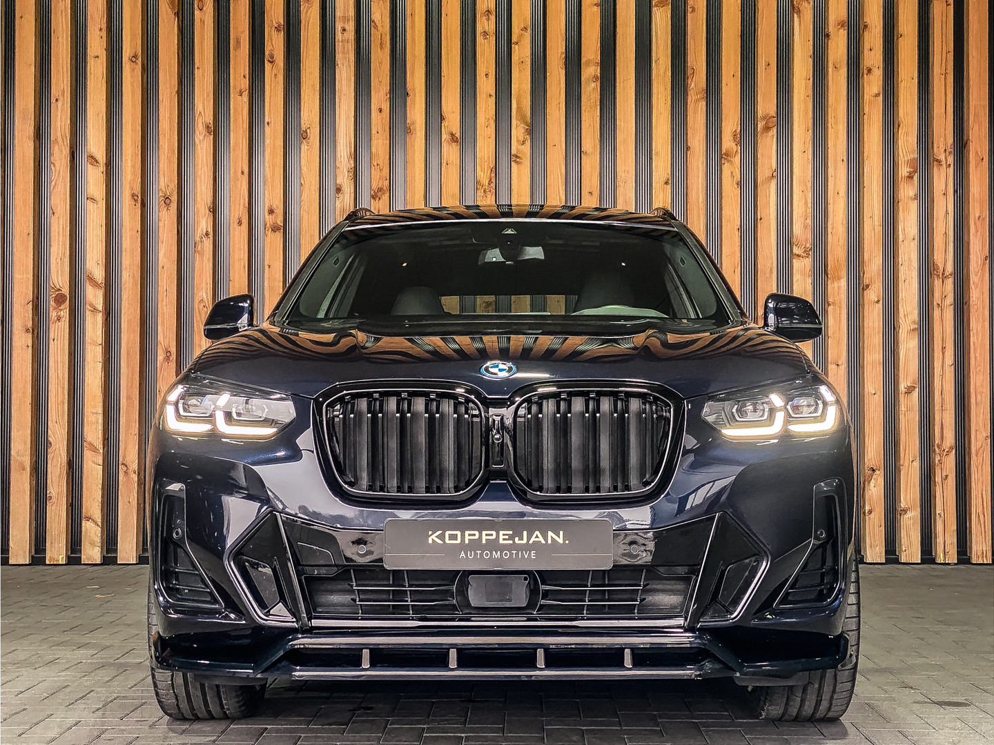 BMW BMW