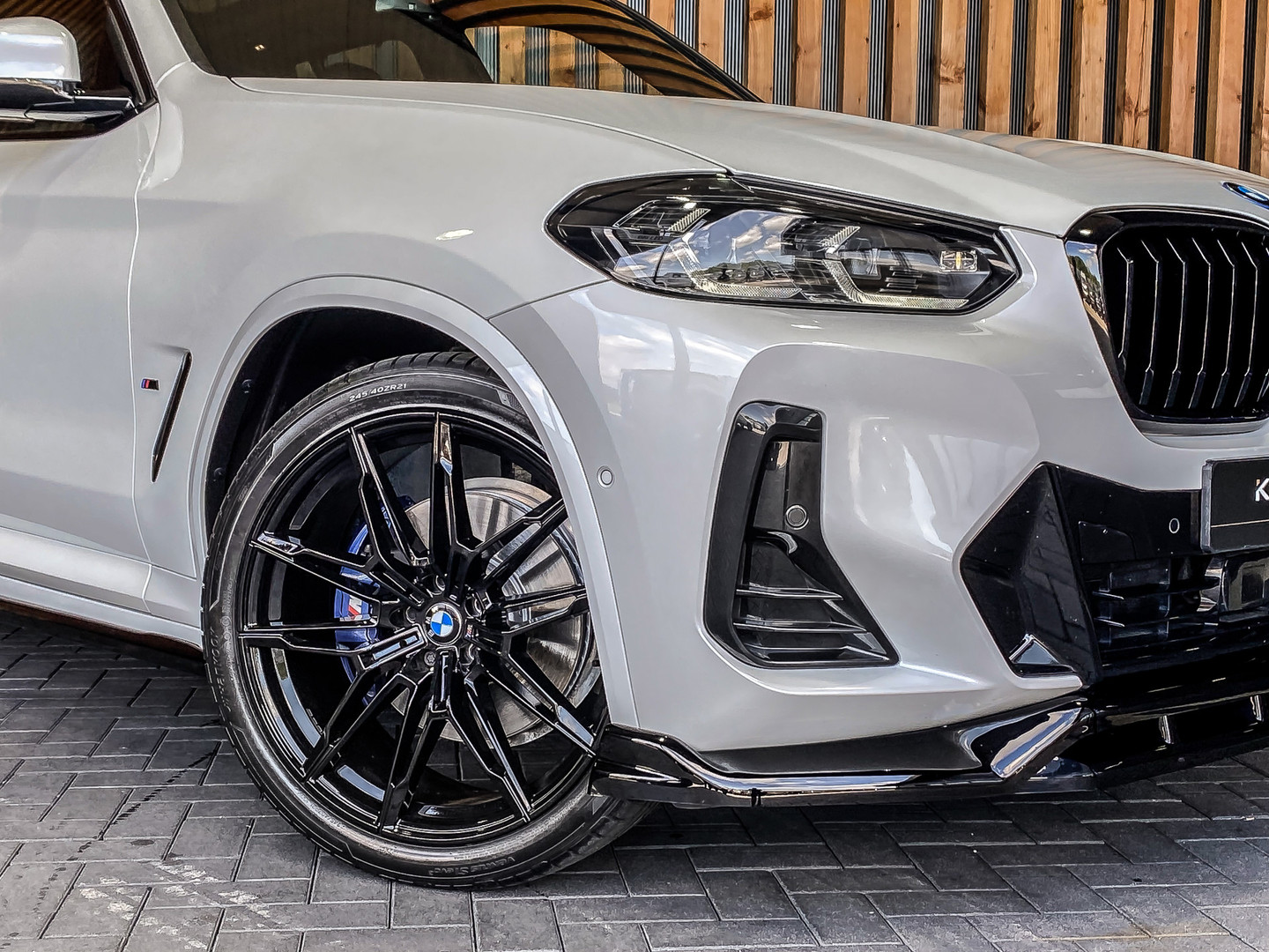 BMW
