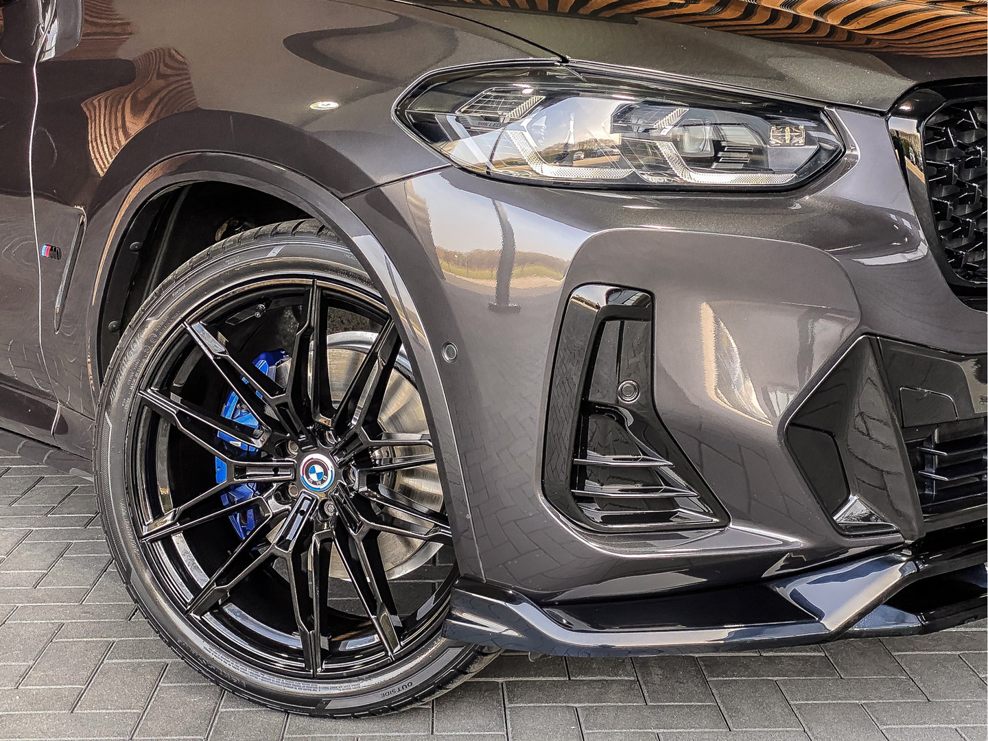 BMW