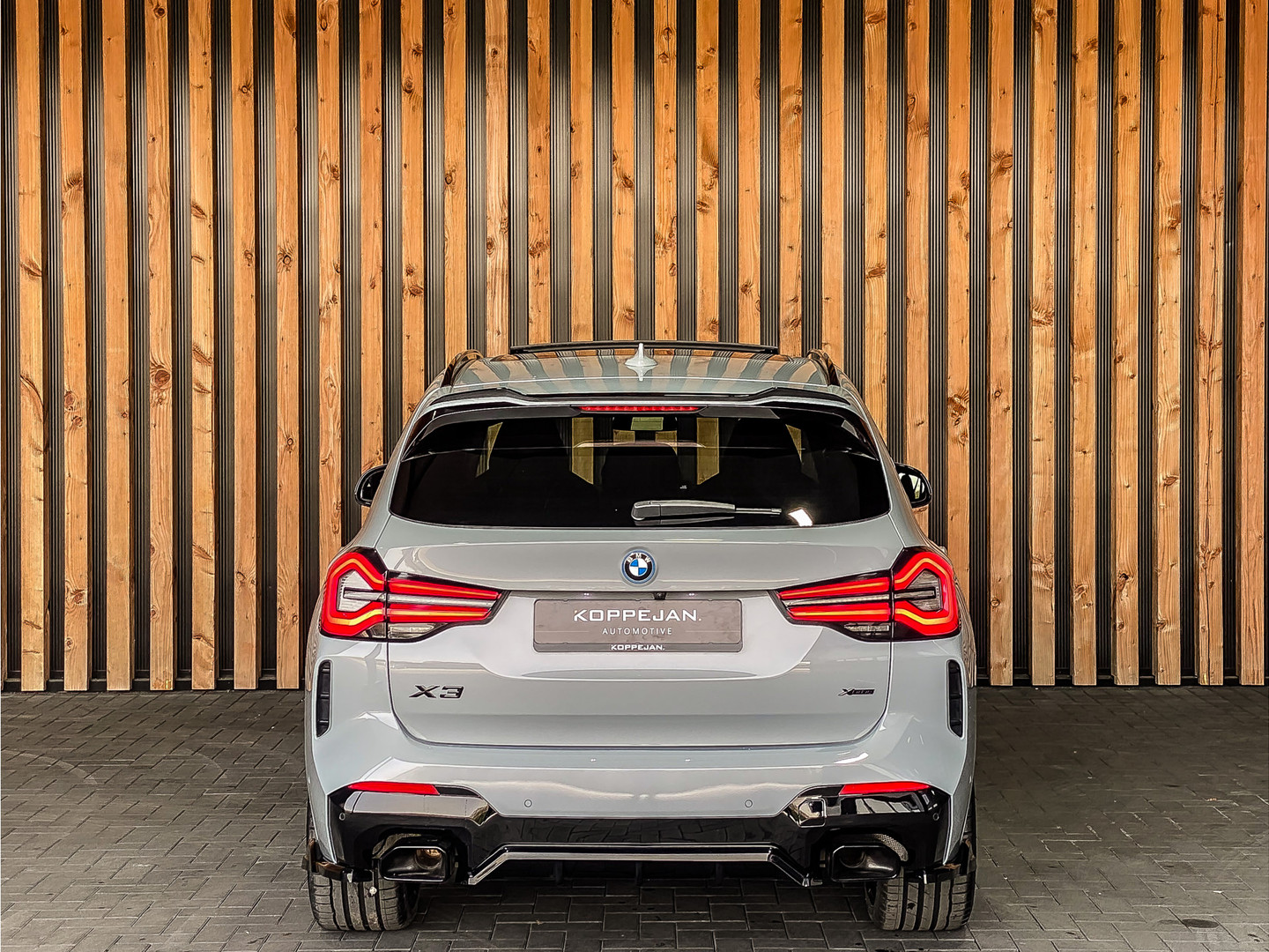 BMW BMW