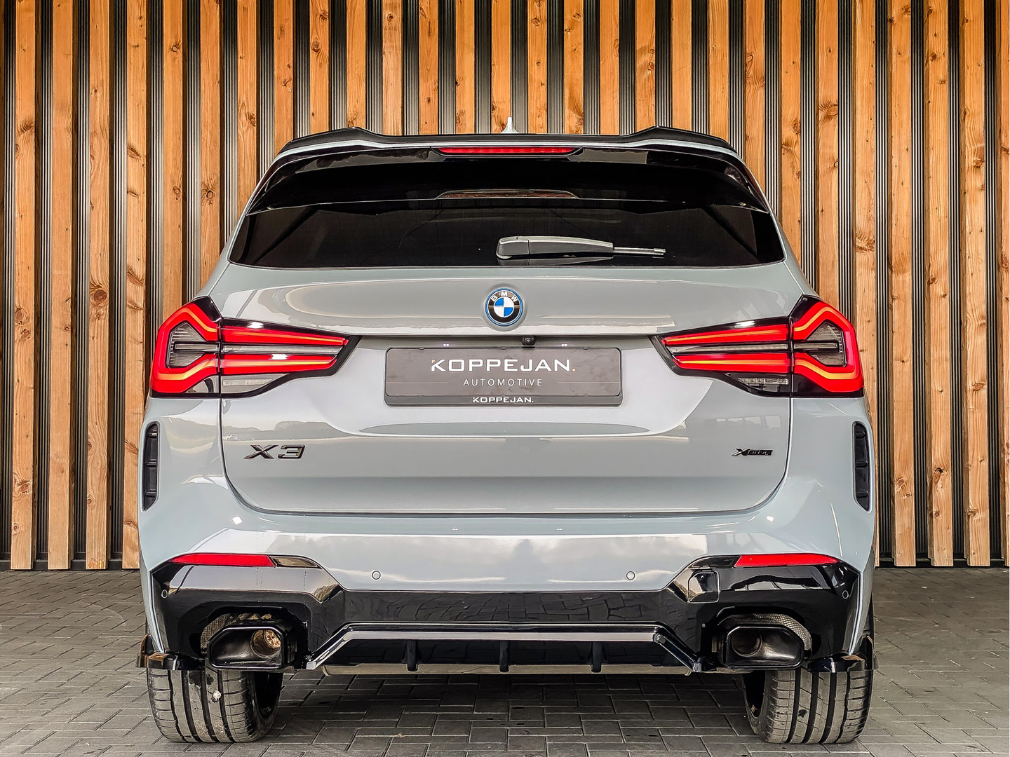 BMW BMW