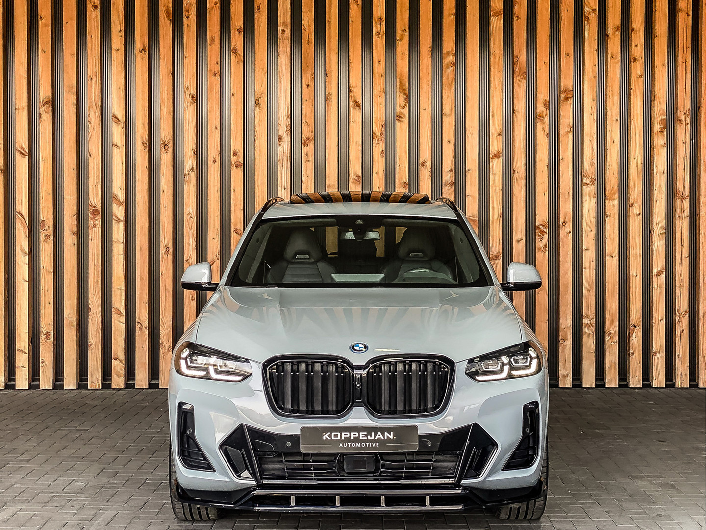 BMW BMW