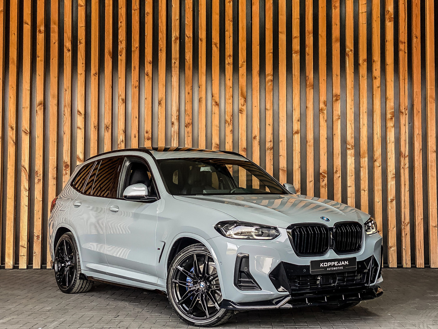 BMW BMW