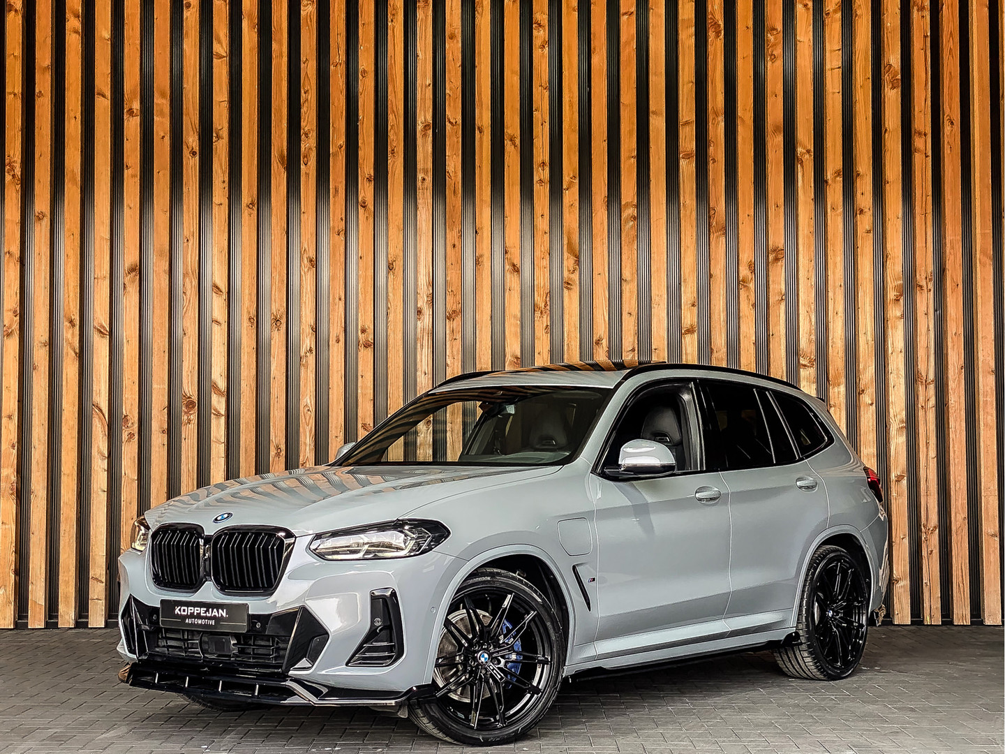 BMW BMW