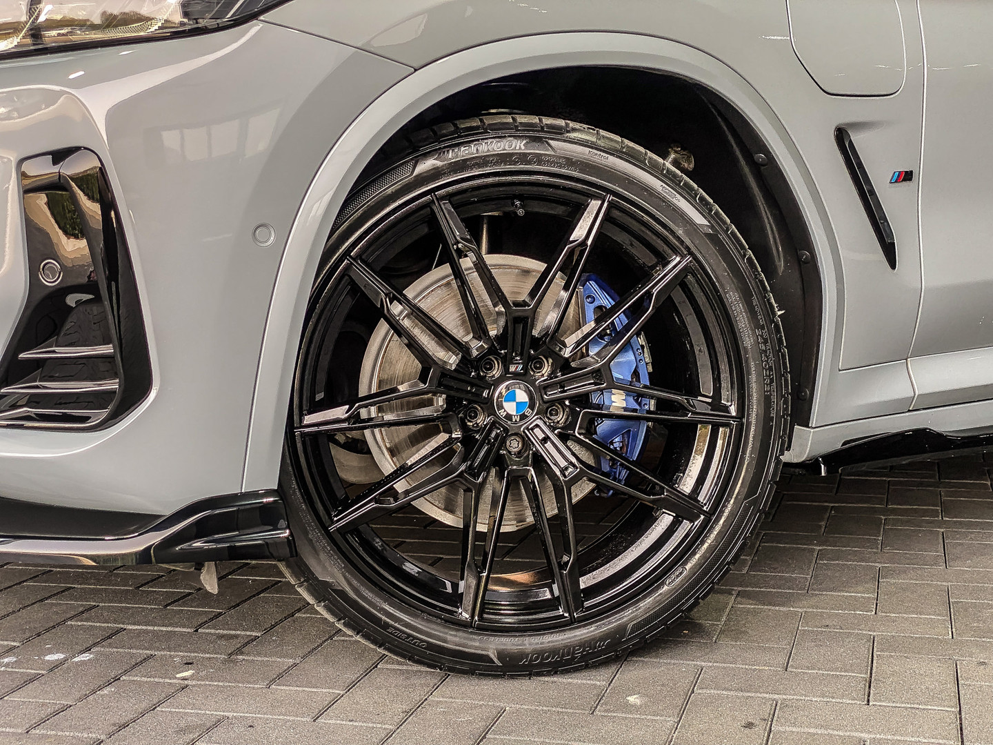 BMW BMW