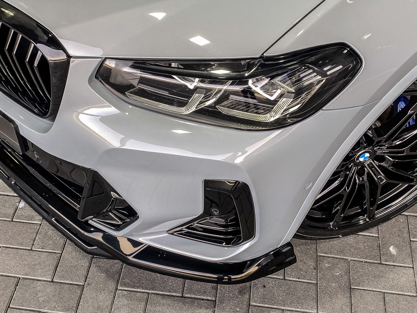 BMW BMW