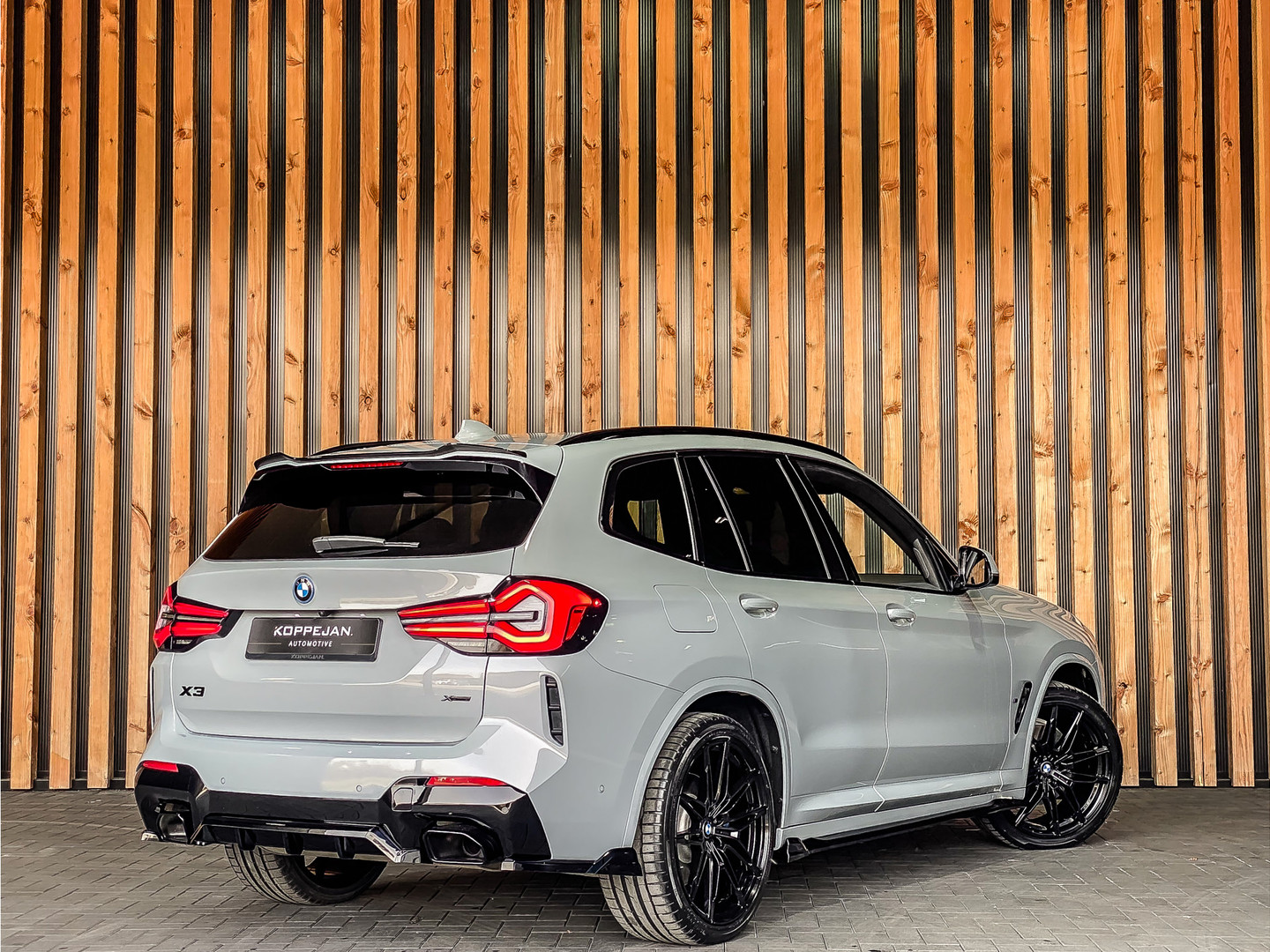 BMW BMW