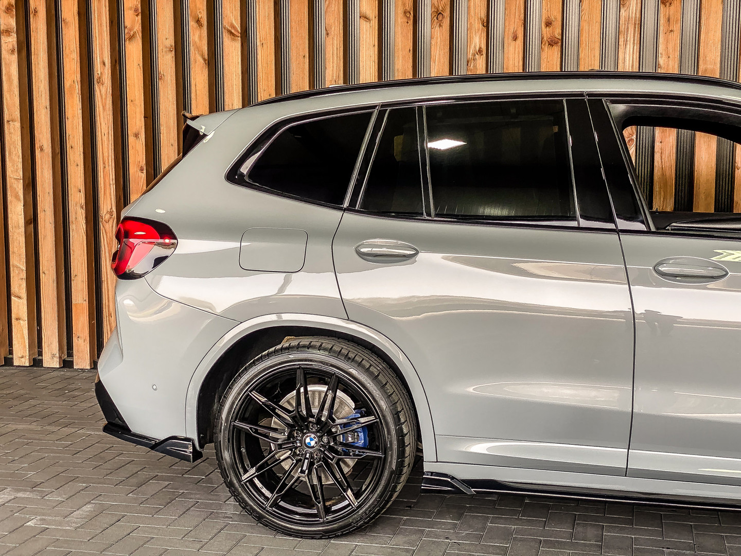 BMW BMW