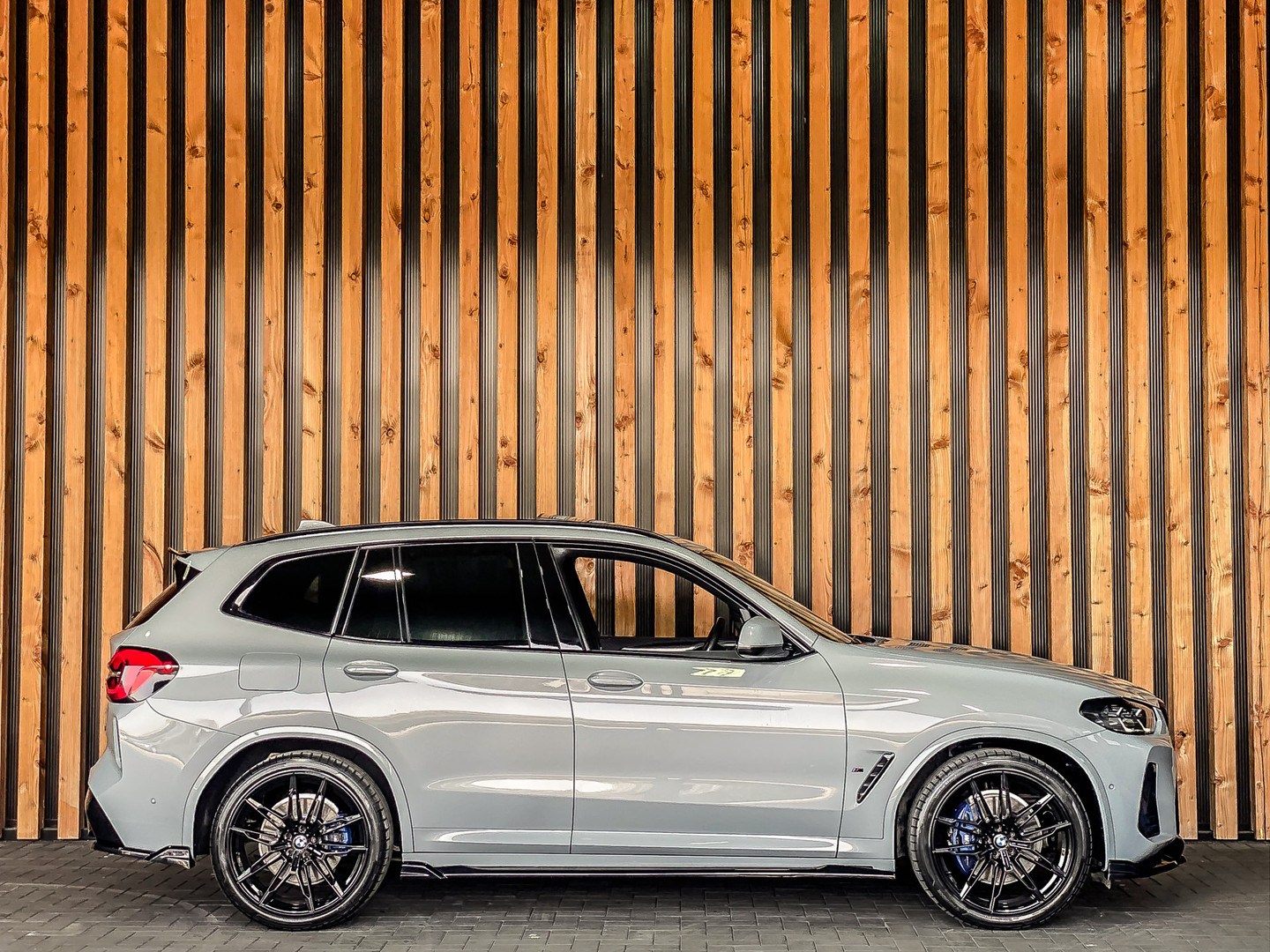 BMW BMW