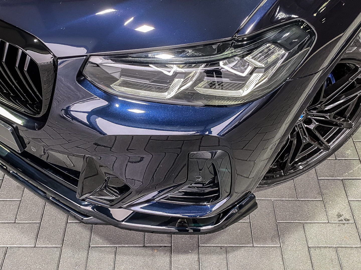 BMW