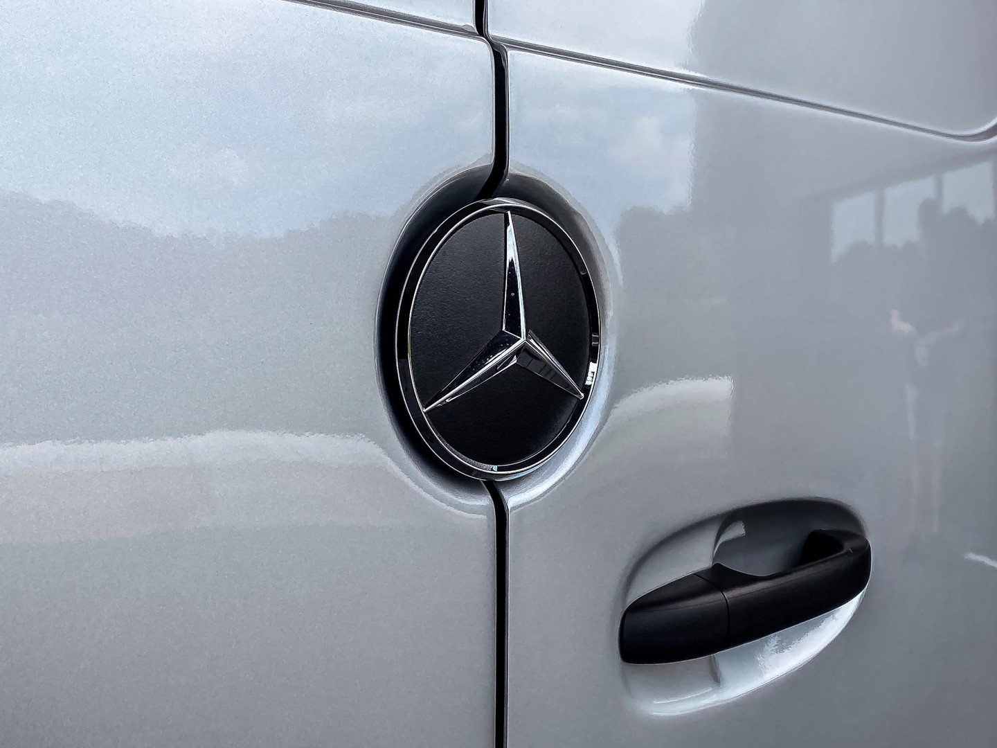 Mercedes-Benz Mercedes-Benz