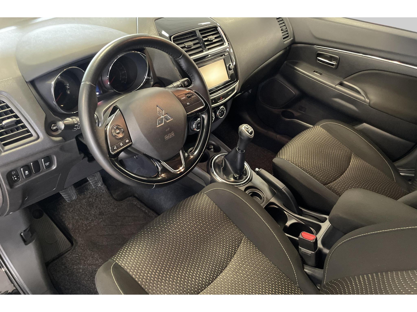 Mitsubishi Mitsubishi