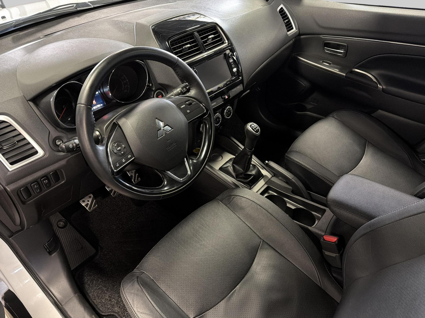 Mitsubishi Mitsubishi
