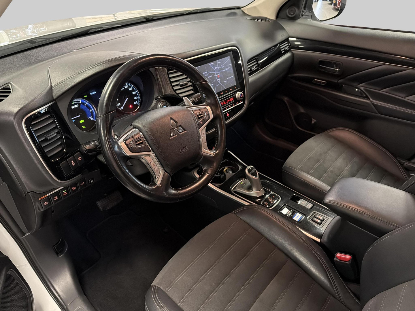 Mitsubishi Mitsubishi
