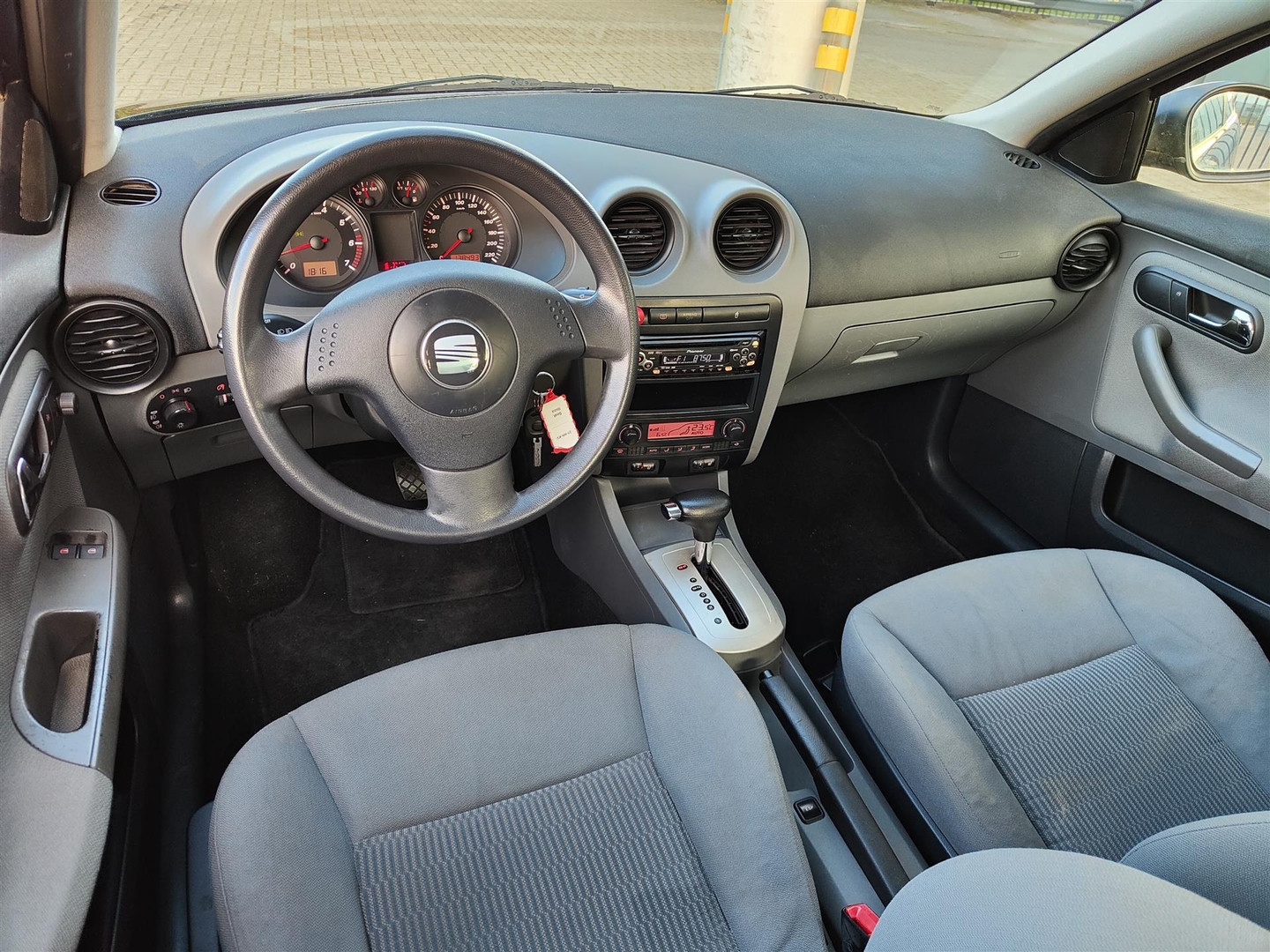 SEAT