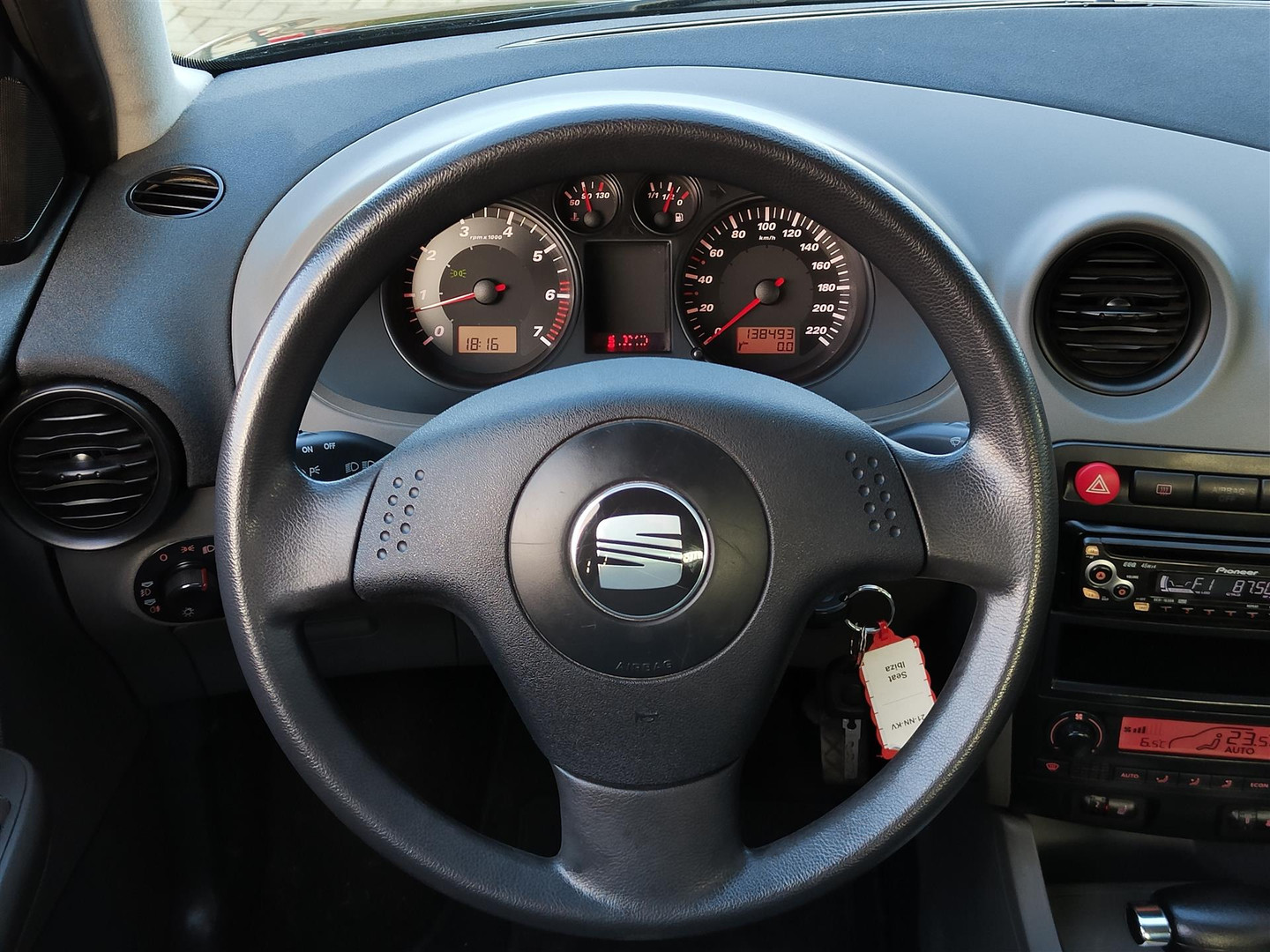 SEAT