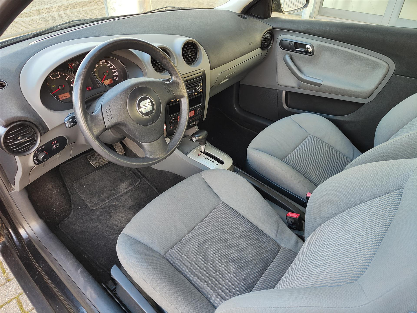 SEAT