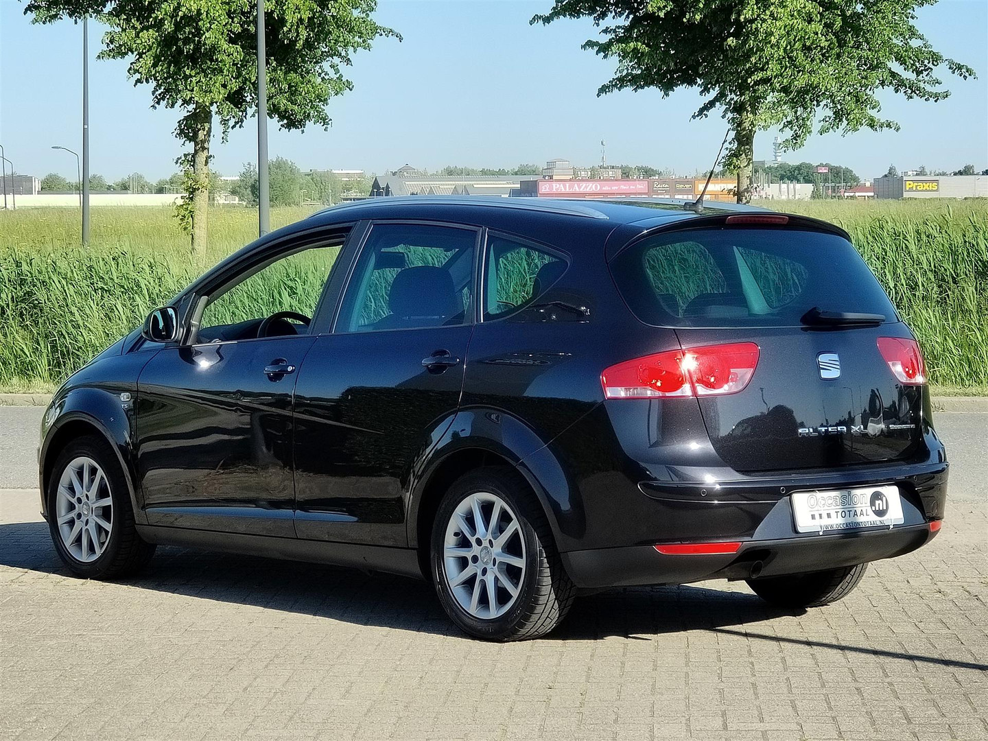 SEAT