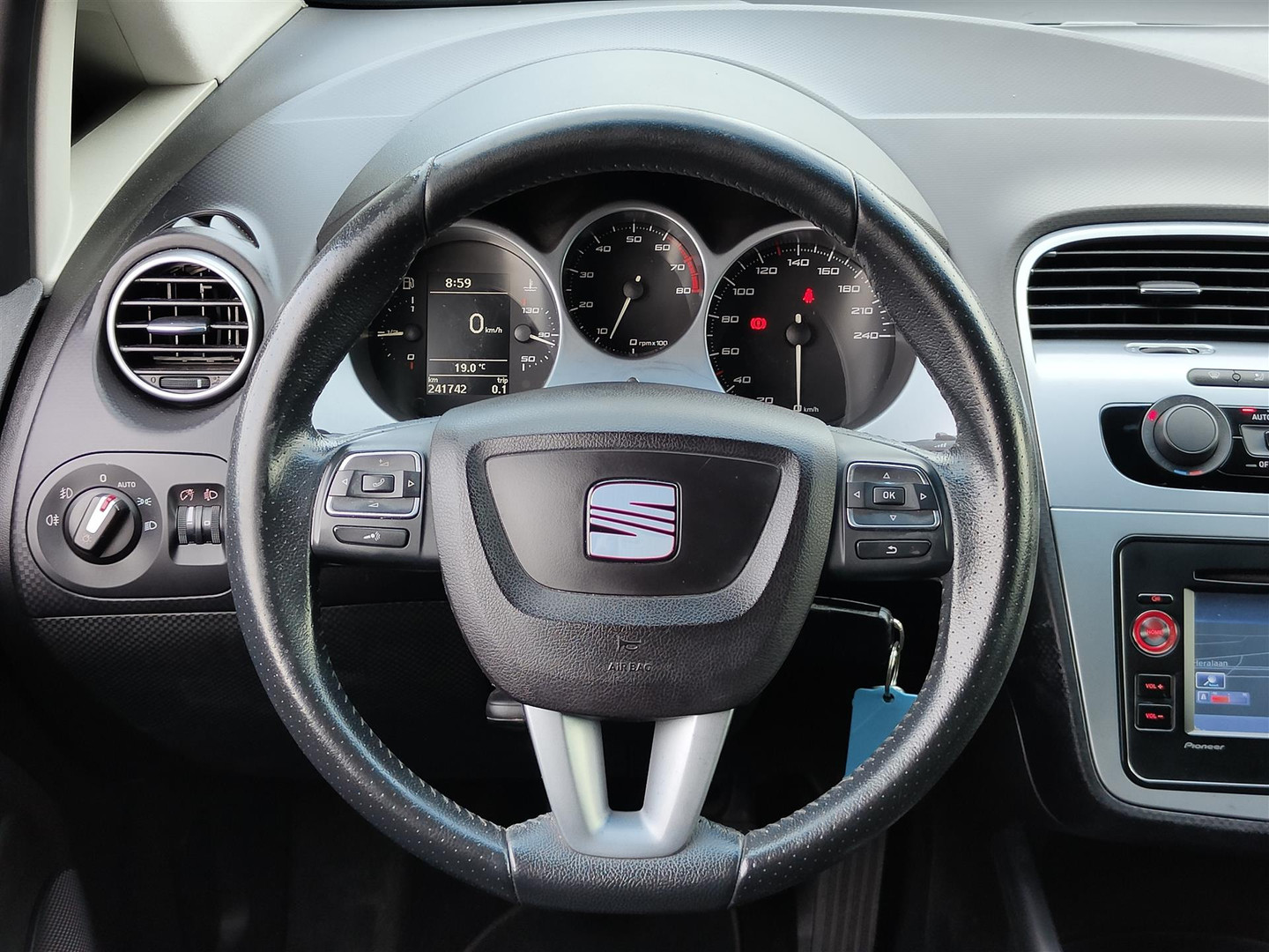SEAT