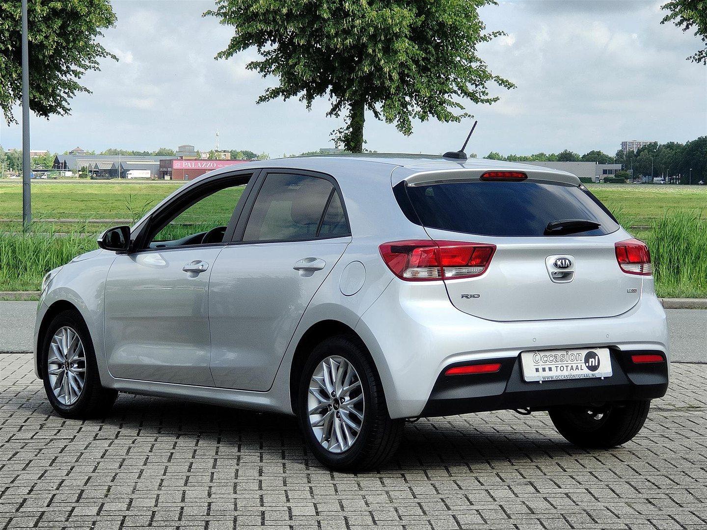 Kia