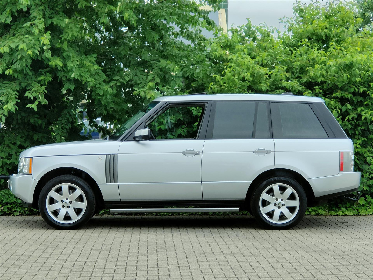 Land Rover