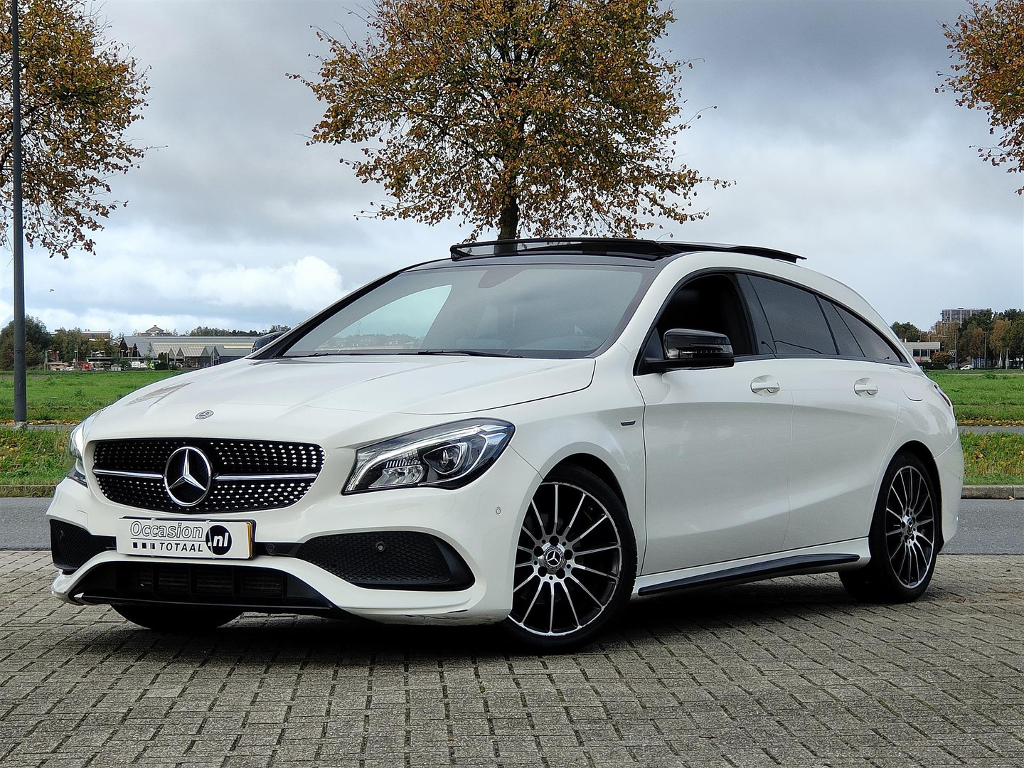 Mercedes-Benz Mercedes-Benz