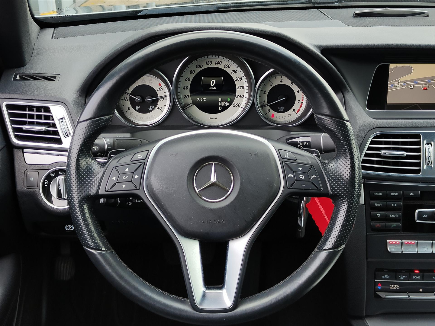 Mercedes-Benz Mercedes-Benz