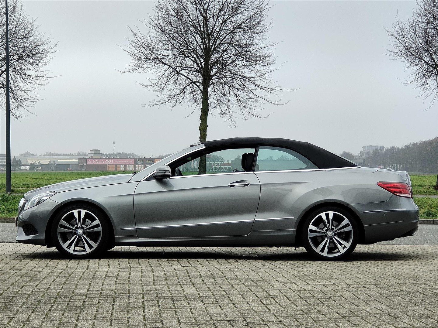 Mercedes-Benz Mercedes-Benz