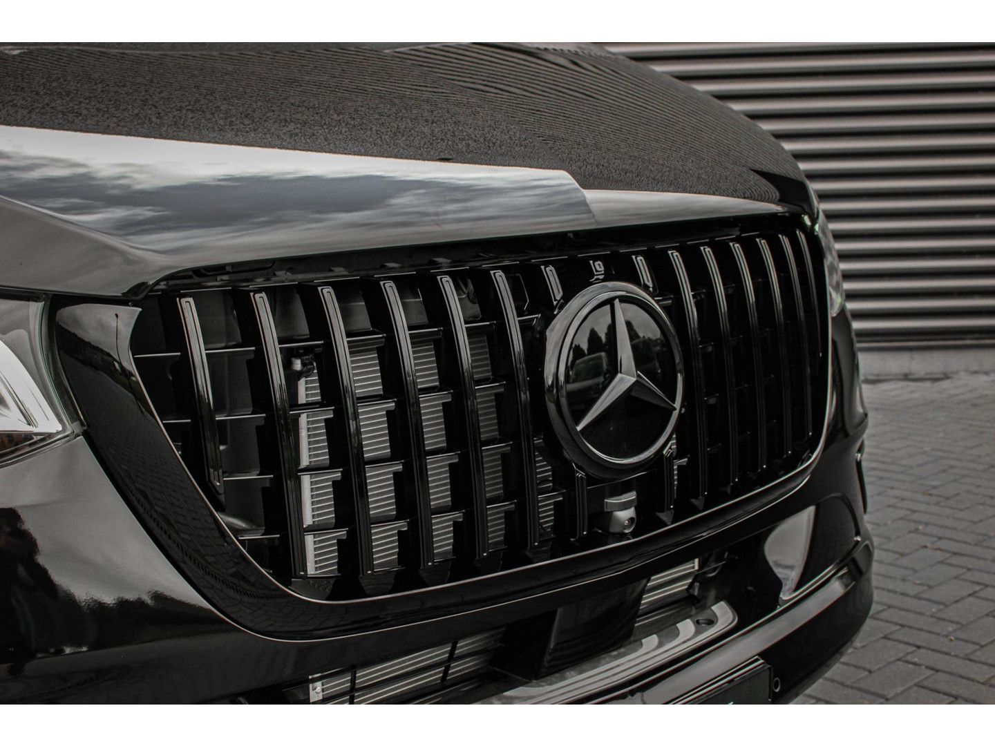 Mercedes-Benz Mercedes-Benz
