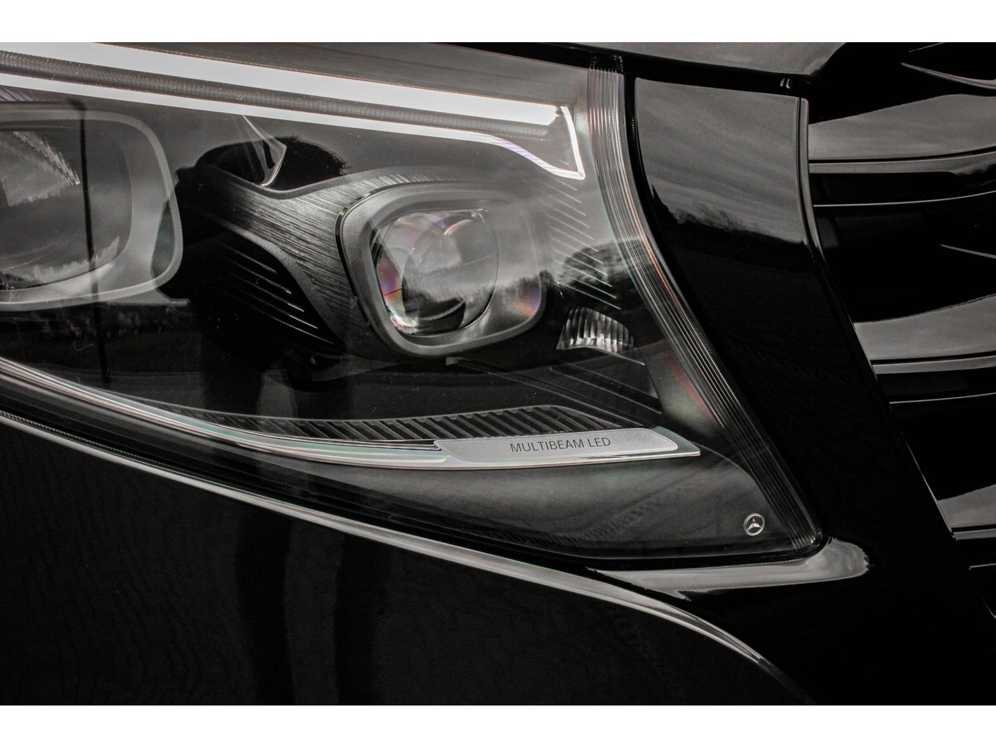 Mercedes-Benz Mercedes-Benz