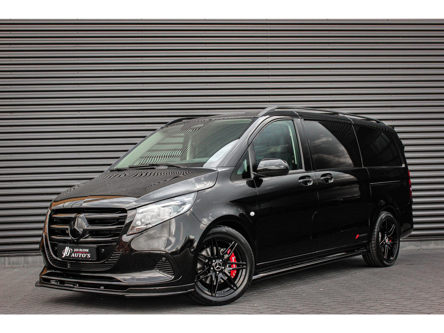 Mercedes-Benz Mercedes-Benz