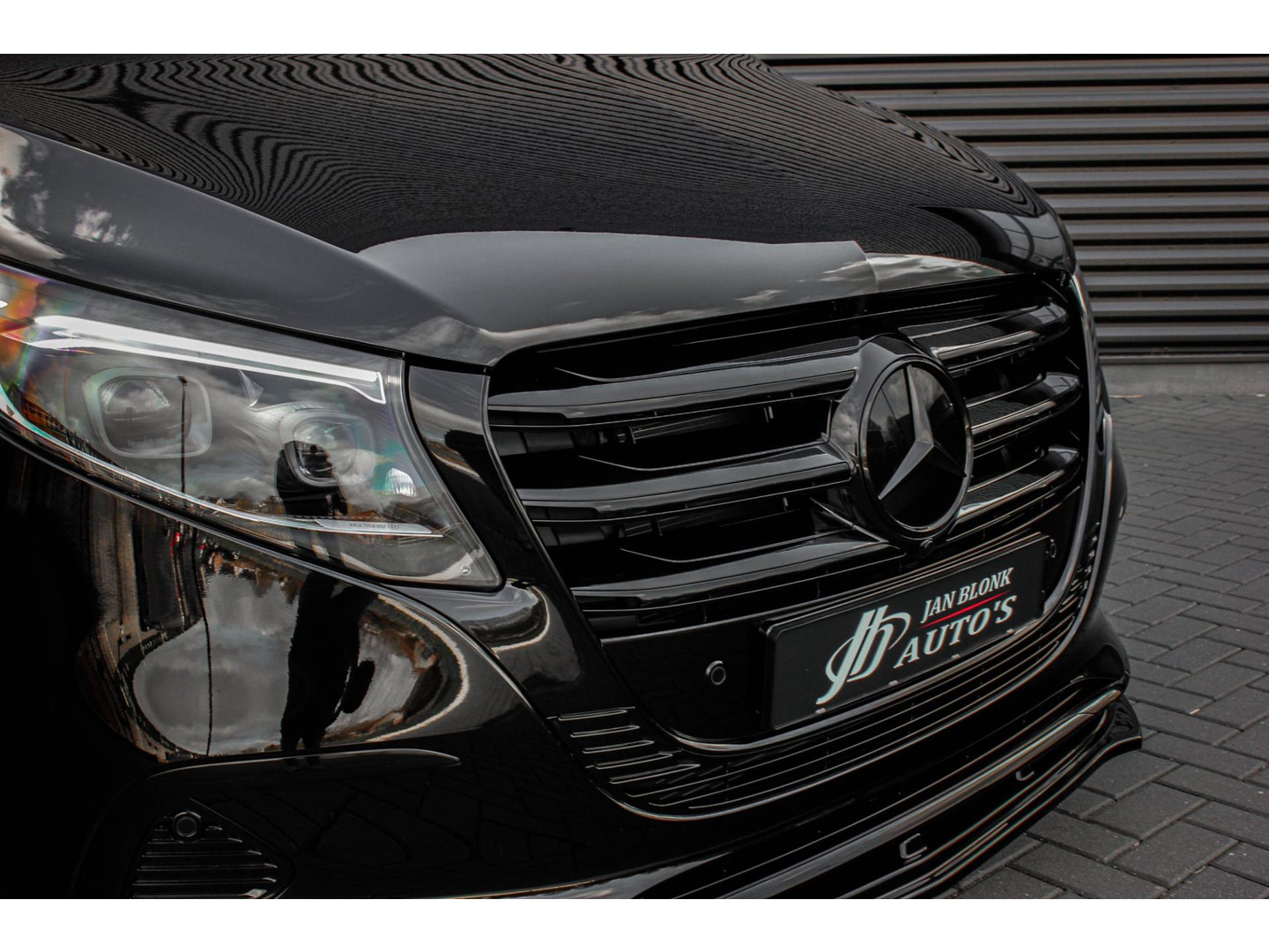 Mercedes-Benz Mercedes-Benz