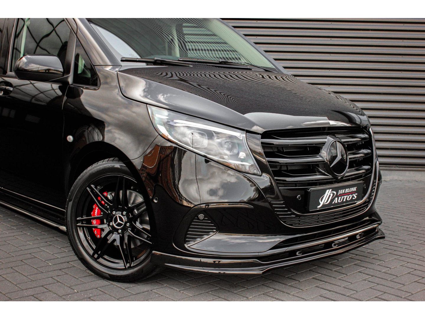 Mercedes-Benz Mercedes-Benz