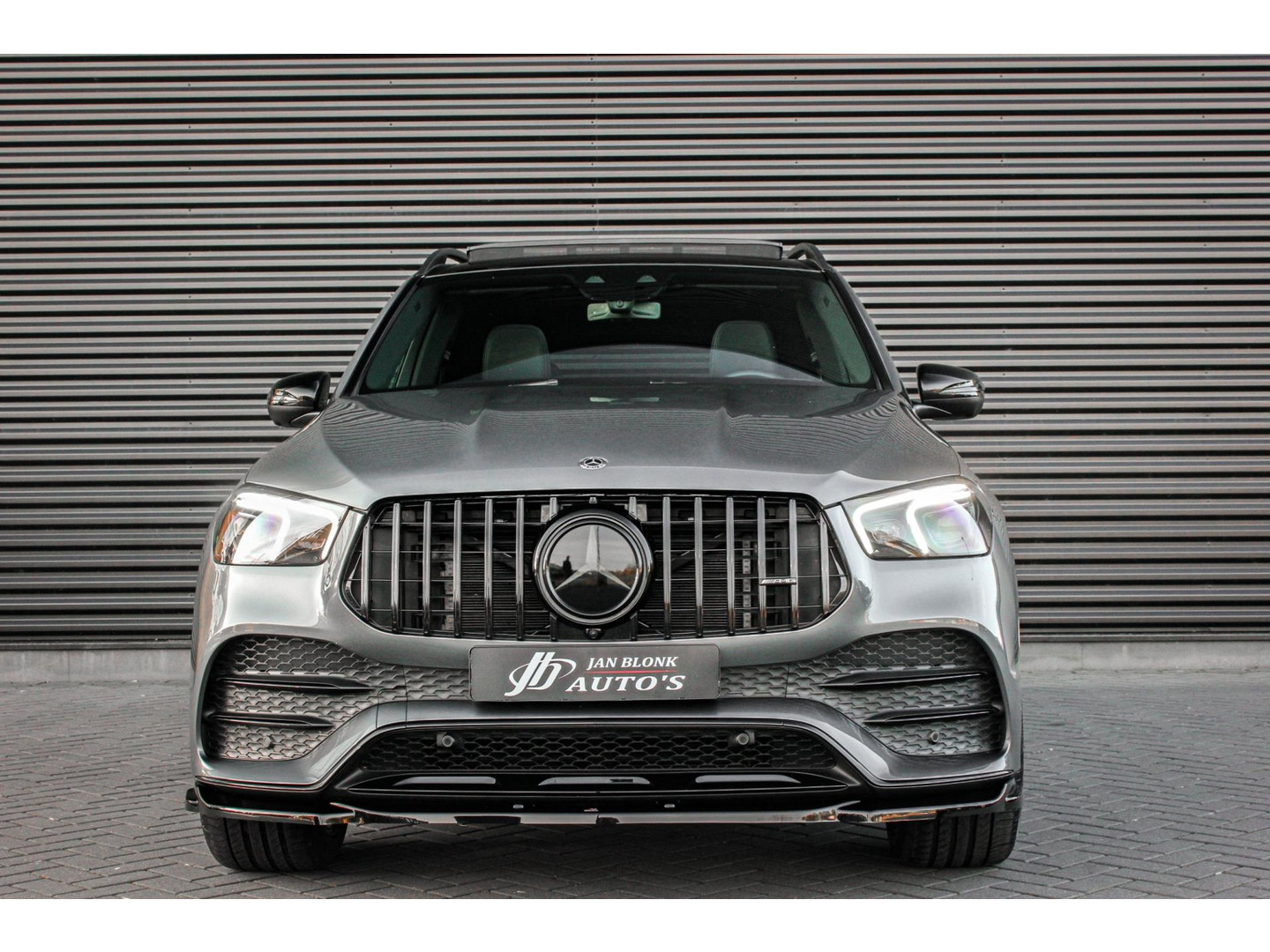 Mercedes-Benz Mercedes-Benz