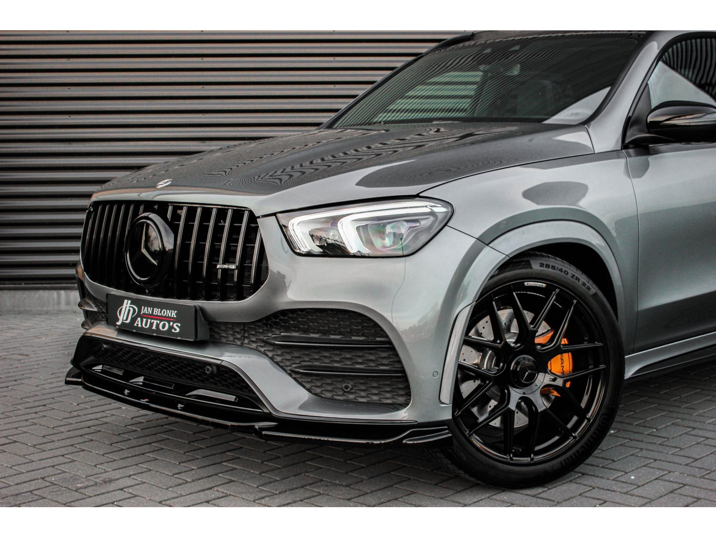 Mercedes-Benz Mercedes-Benz