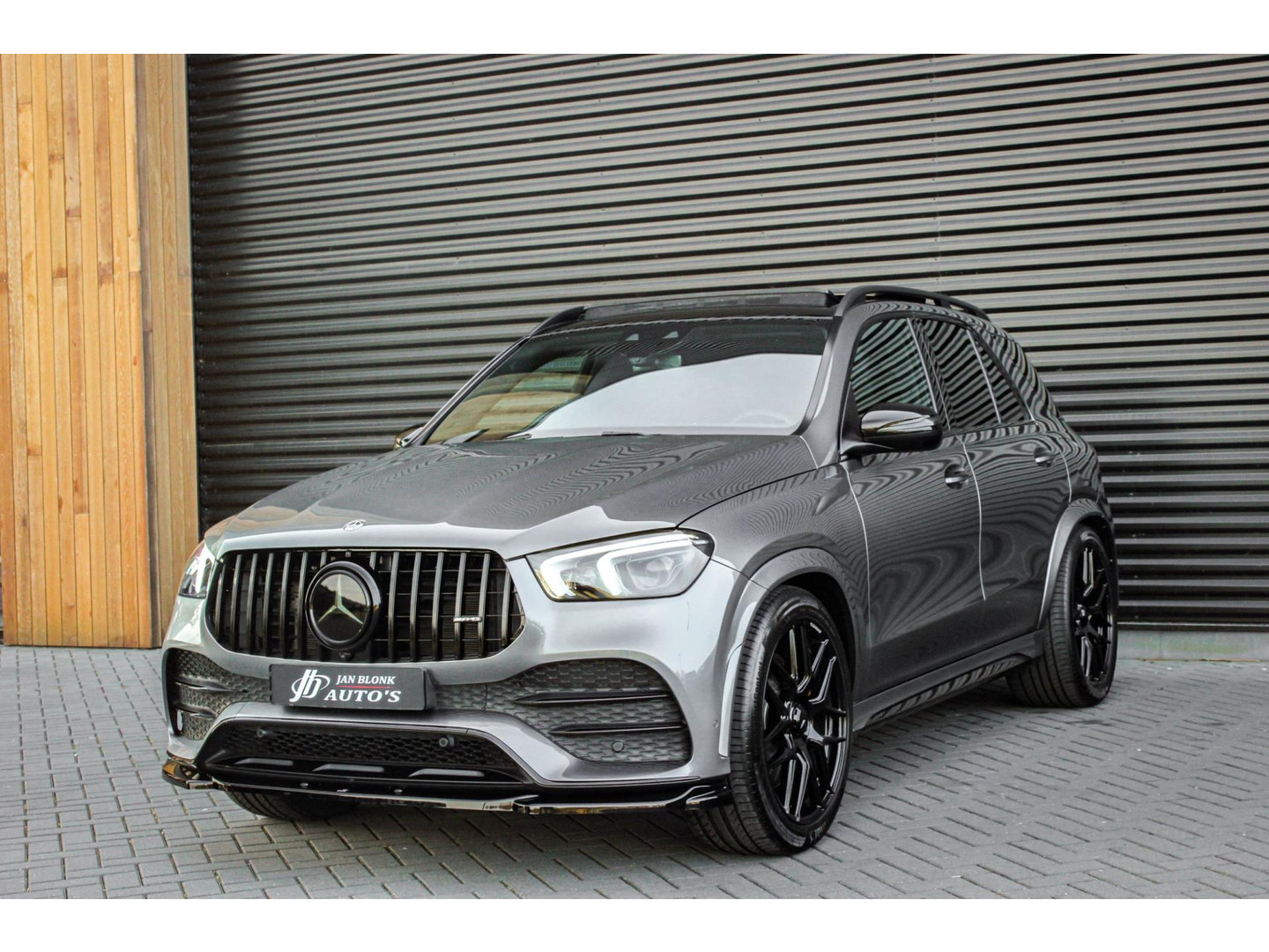 Mercedes-Benz Mercedes-Benz