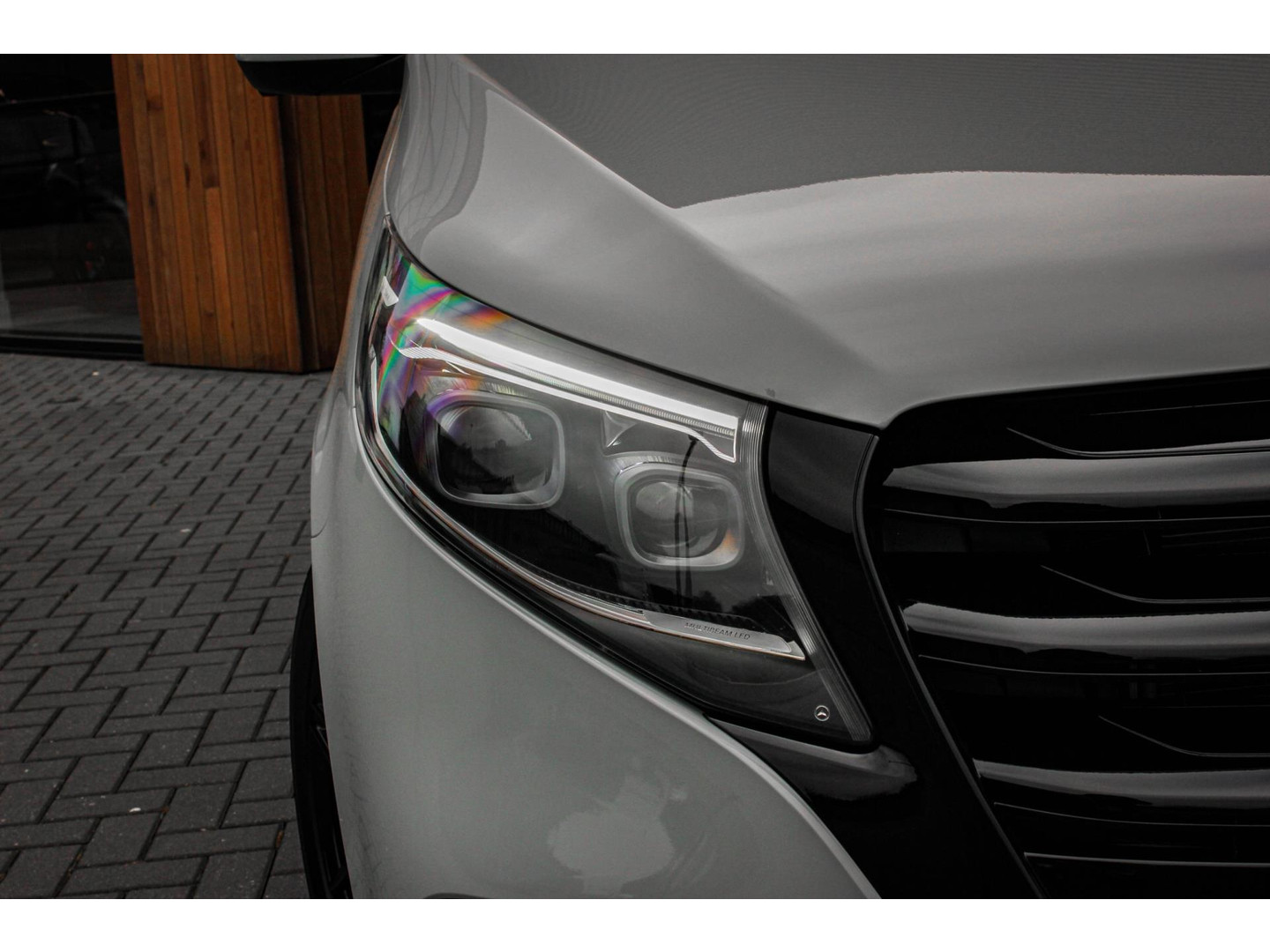 Mercedes-Benz Mercedes-Benz